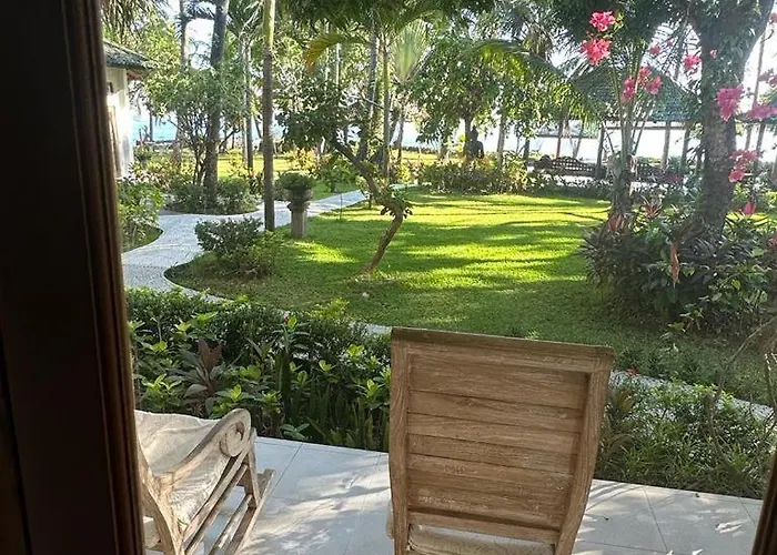 Felicianas Holiday park Tejakula
